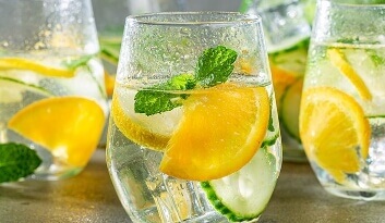 Lemonade in glass cups